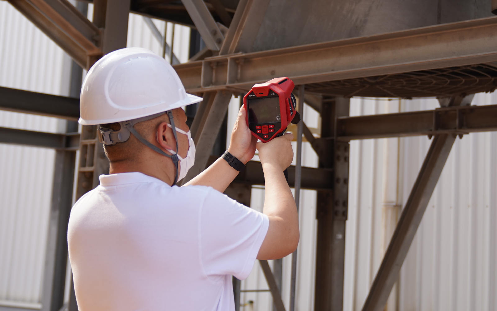 FOTRIC 340+热像仪检测石化设备